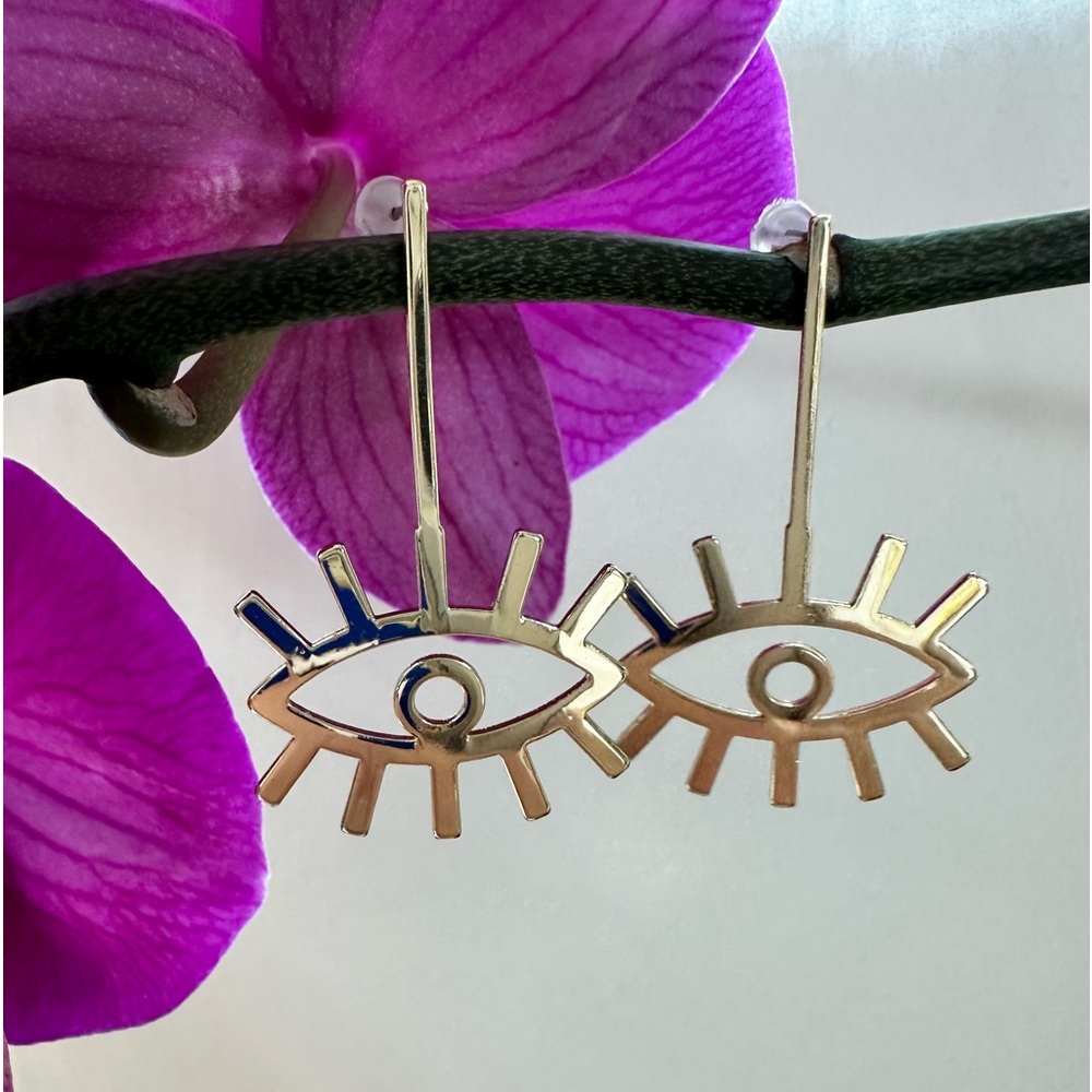 New - Evil Eye minimalist style lightweight statement earrings